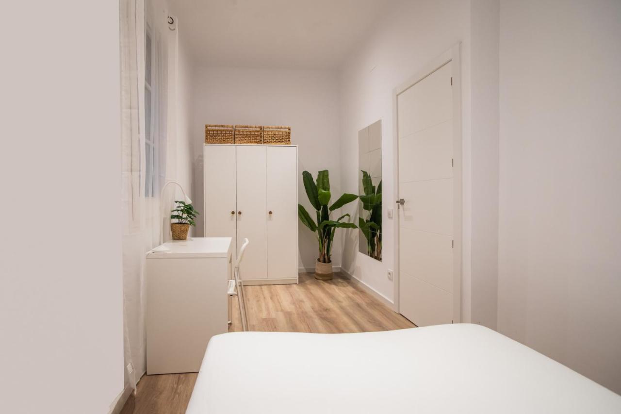12par1003 - Luminoso Piso En Paralelo Appartement Barcelona